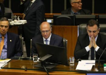 Pacheco faz referência ao 8 de Janeiro e diz que ‘Constituição permanece soberana’