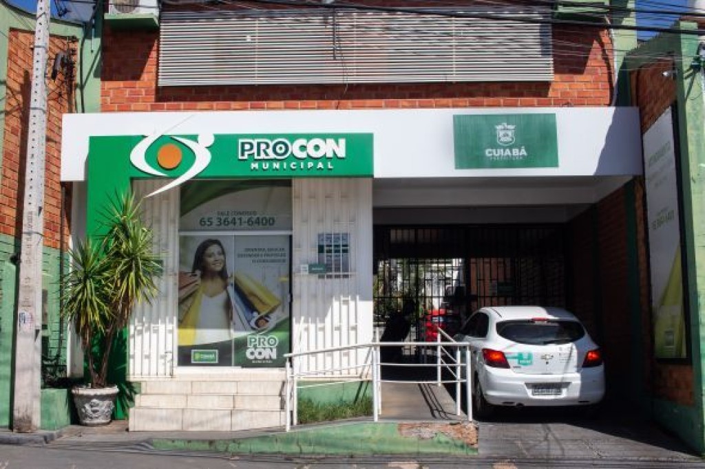 Procon notifica empresa de administração de estacionamentos para esclarecimentos sobre