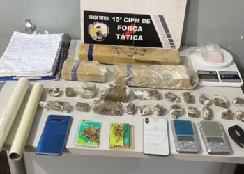 Traficantes so presos entregando drogas em carro de aplicativo em VG