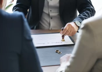 STF começa a julgar validade de norma que autorizou divórcio direto