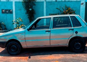 Policia militar recupera veículo furtado.