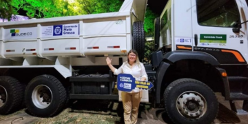 São Félix do Araguaia recebe caminhão basculante do Governo do Estado.