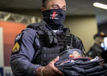 Justia manda Estado pagar auxlio farda retroativo para militares