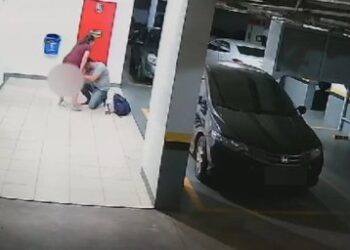 Pais fazem parto de filha em garagem de prdio; vdeo