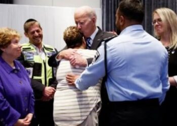 Idosa israelense ‘enrolou’ o Hamas com ch e biscoitos