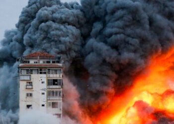 Israel amplia ataques e determina que população de Gaza vá para o Sul