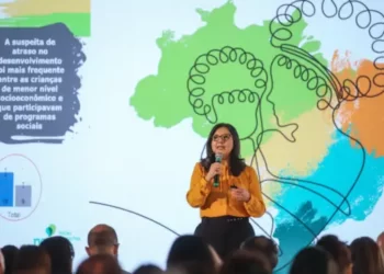 Ministério quer voltar a distribuir Caderneta da Criança ainda em 2023