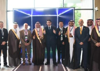 Ministro Costa Filho anuncia recursos para obras no aeroporto Santos Dumont