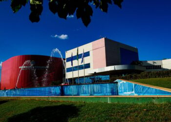 Deputado e assessor da AL recebem diárias de R$ 93 mil para viagem à Ásia