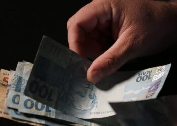 Quatro estados ultrapassam limite de gastos com funcionalismo