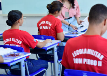 Seduc-MT anuncia seletivo para vagas nas 26 escolas estaduais militares