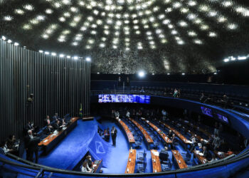 Senado aprova pensão especial para filhos de vítimas de feminicídio