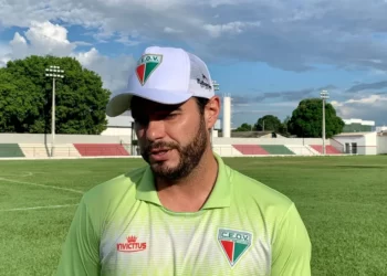 Operário tem interesse na permanência de Mamede, mas ainda há indefinição