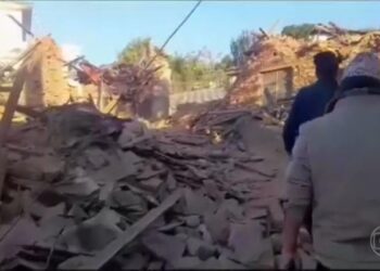 Terremoto no Nepal mata mais de 150 pessoas