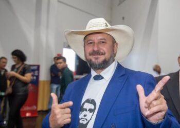 Projeto prev porte de arma para mulheres com protetiva