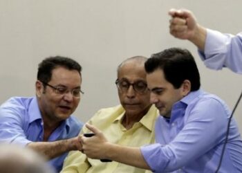 Botelho em 1º lugar de pesquisa pode fazer cúpula do UB ‘impedir’ desfiliação