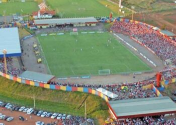 Gerente do Luthero Lopes grava vídeo elogiando gramado e gera polêmica