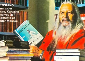 Morre Amarílio Carvalho, o Papai Noel, aos 91 anos vítima de infarto em Fortaleza, no Ceará.