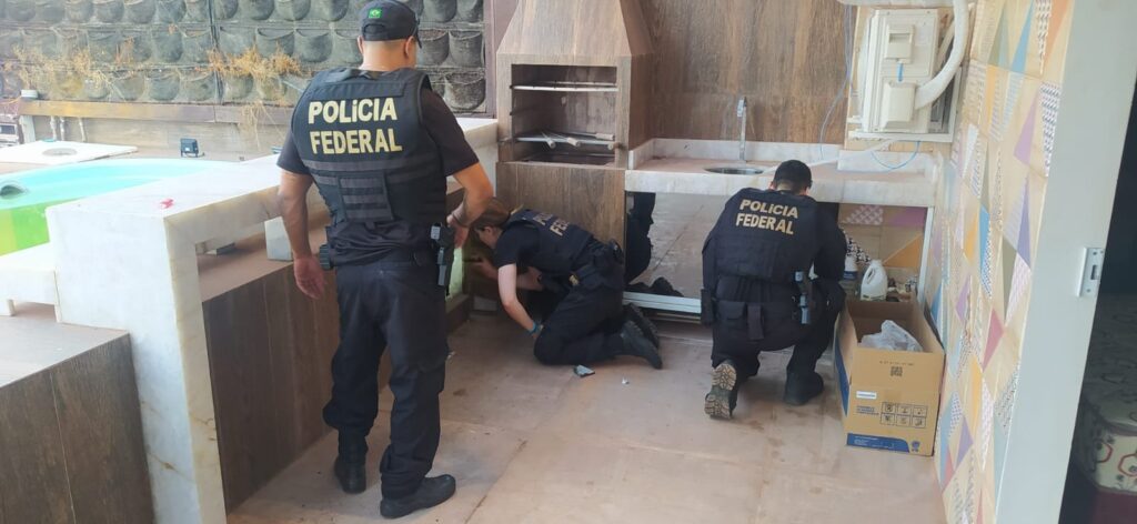 PF desarticula esquema de transporte ilegal de ouro no centro