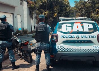 Polícia militar recupera motocicleta em Barra do Garças.