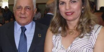Inelegibilidade de José Elias poderá afetar futuro político de esposa .