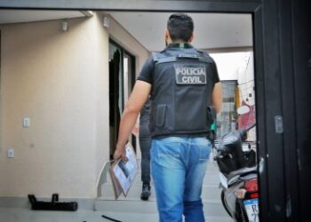 PC prende 25 e caa 7 golpistas por desviarem salrios de servidores em MT