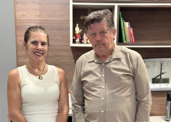 Sandra Barzotto reassume a presidência da Câmara