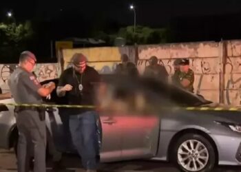 Pai e filho so mortos a facadas; vtimas estavam dentro de carro