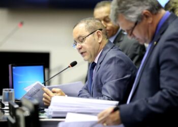 Deputado alerta que filiao PSD trar ‘desgaste da esquerda’ para Botelho