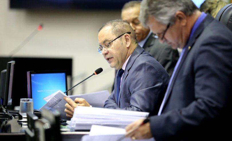 Deputado alerta que filiao PSD trar 'desgaste da esquerda' para