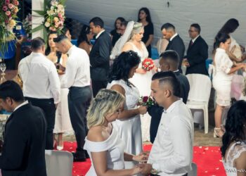 Gestão Ricardo Galvão realiza o Casamento Social, unindo laços de dezoito casais.
