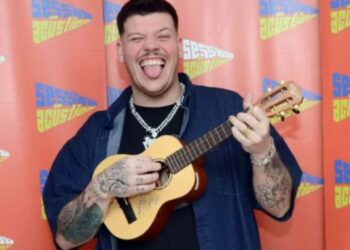 Cantor ter que pagar R$20 mil a ex-deputado do PSOL