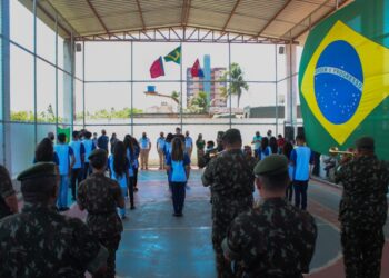 Em 2ª votação, vereadores aprovam projeto do prefeito para criar programa de escolas cívico-militares na rede municipal de Taubaté, SP