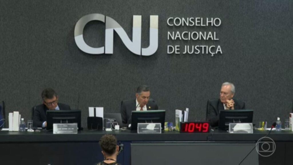 CNJ derruba afastamento de dois juízes ligados à Lava Jato