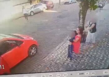 Pais de menino tirado à força das mãos da avó no litoral de SP trocaram agressões dias antes; entenda | Santos e Região