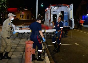 Ex-presidirio espancado com pedao de pau em praa de MT