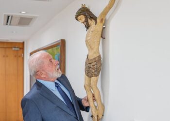 Fé no Brasil: Lula ajusta estratégia para incluir religiosos