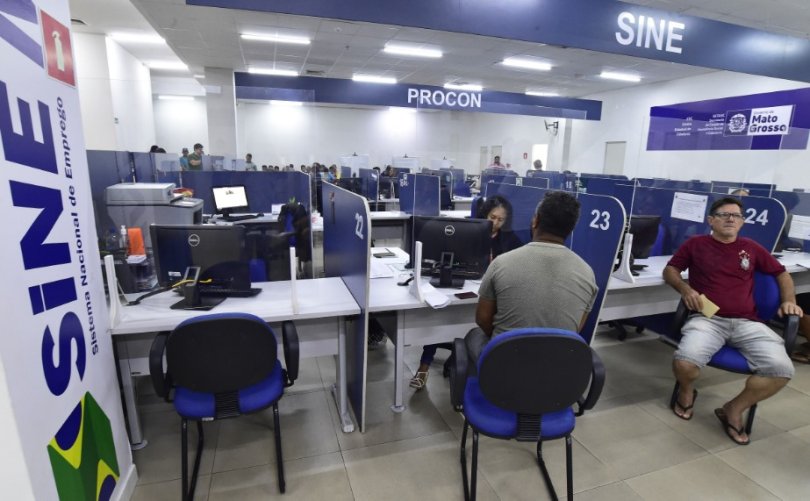 Sine-MT divulga mais de 2,6 mil vagas de emprego nesta