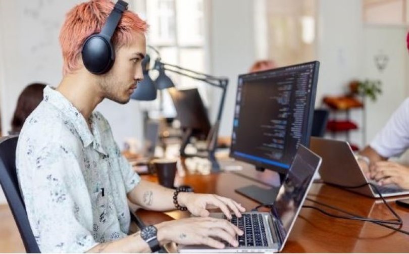 Com menos sexo, 'gerao Z' domina mercado e ganha mais