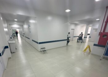 Chovia dentro do hospital”: enfermeiras relatam melhora no atendimento com reforma na unidade.