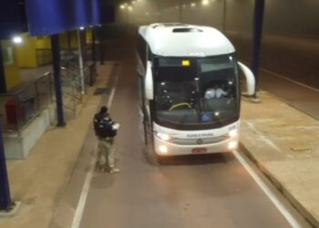 Homem é preso pela PRF na BR-163 no município de Trairão