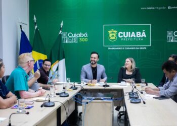 Secretarias de Governo e de Gestão recebem representantes dos agentes comunitários e agentes de endemias para debate sobre PCCV