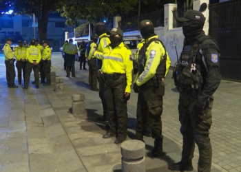 Polícia do Equador invade Embaixada do México em Quito e prende ex-vice-presidente