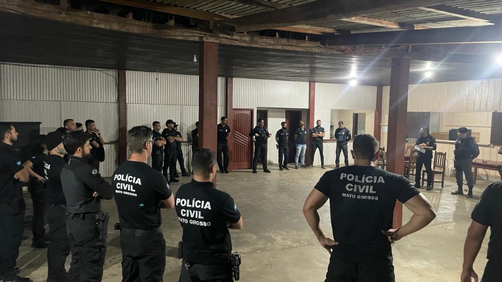 Polícia Civil deflagra operação contra integrantes de facção criminosa em