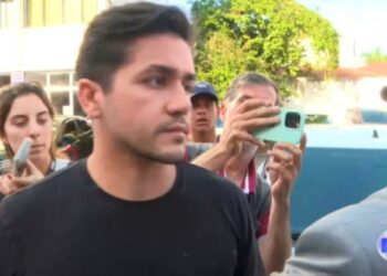 Polícia de SP entra no 3º dia de buscas para prender motorista de Porsche acusado de matar homem e ferir amigo; réu está foragido