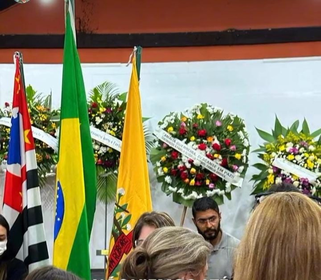 Velório Amália Barros