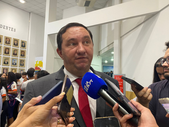 Barranco diz que Ibama sinaliza que dará aval para corte