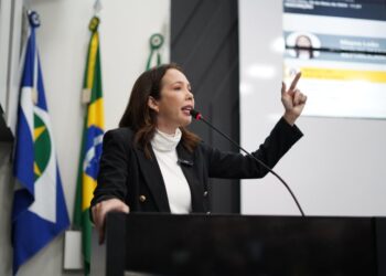 Vereadora defende sada de Emanuel