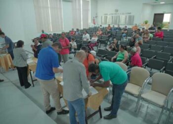 Município entrega projetos arquitetônicos aos beneficiários do Habitacional Sonho Meu