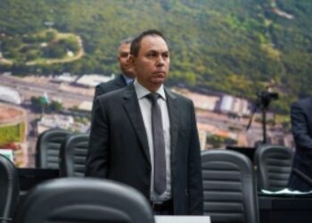 Vereador Dilemário Alencar homenageia servidores do Samu